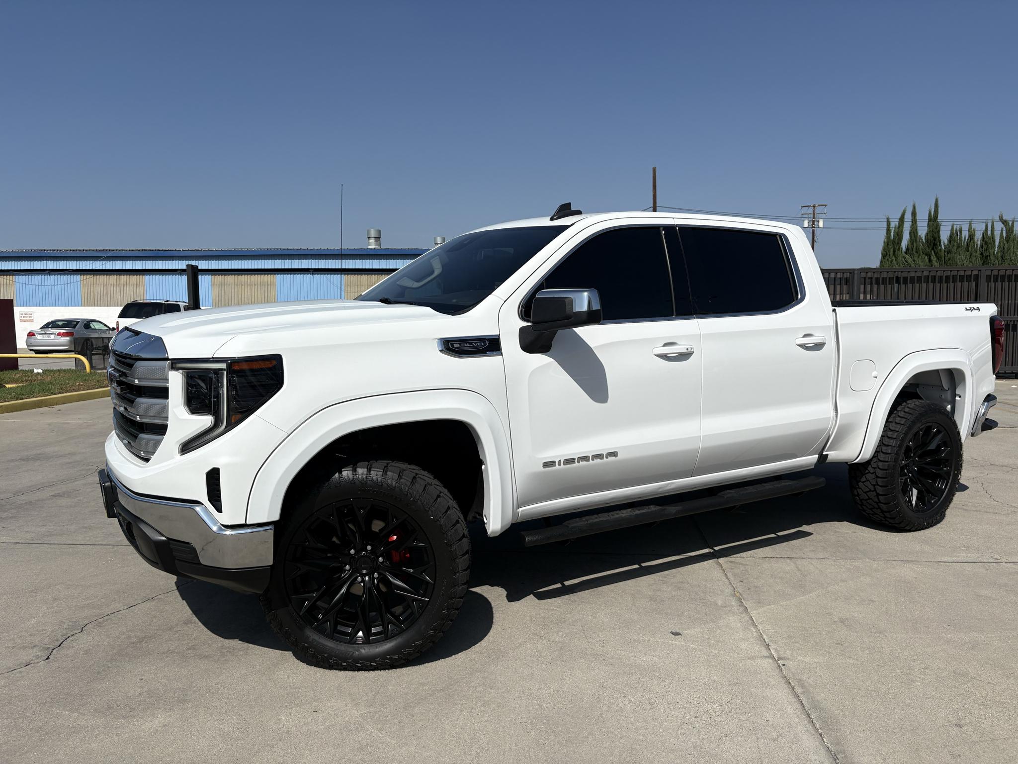 gmc sierra 1500 2023 1GTUUBED8PZ273609 image gmc sierra 1500 2023 1GTUUBED8PZ273609 image